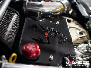 FIAT 500 Engine Cover for MAXFlow Intake System - 1.4L Multi Air Turbo - Scorpion Design - Gloss Black